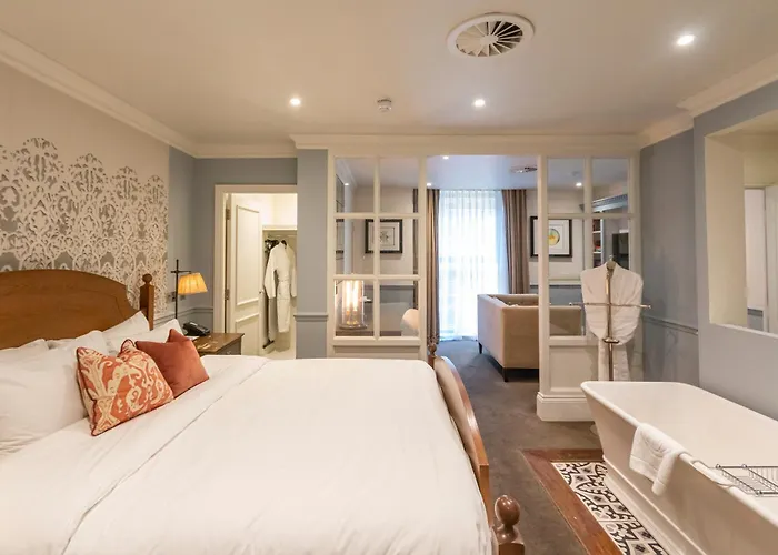 Top Hotels Close to Manchester AO Arena