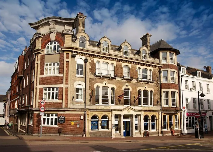 Discover the Best Hotels in Weymouth with a Lift for a Hassle-Free Experience